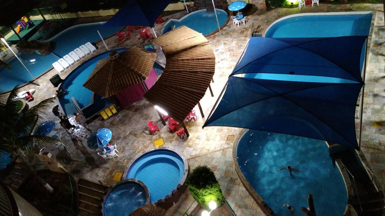 Hidro: Luxo Com 2 Quartos E Bebidas à Beira Da Piscina * Caldas Novas